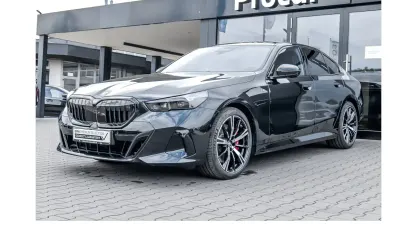 Gebraucht BMW 540 M Sport 286 PS (210 kW) 2025 Black sapphire Limousine