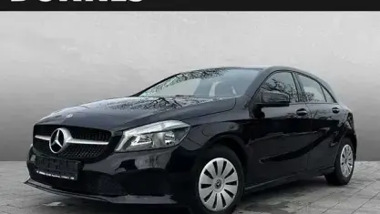 Begagnad Mercedes A160 110 HK (80 kW) 2018 Svart Sedan