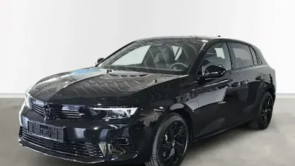 Begagnad Opel Astra 145 HK (106 kW) 2025 Svart Sedan