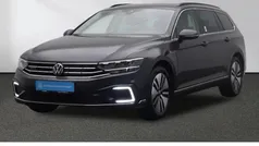Grau Gebraucht 2021 VW Passat GTE Kombi | 23.880 € (Fairer Preis)