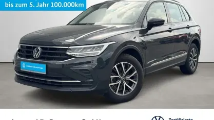 Gebraucht VW Tiguan Life 150 PS (110 kW) 2023 Uranograu SUV