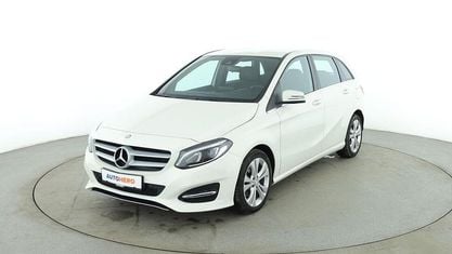 Używany Mercedes B200 Urban 156 KM (114 kW) 2015 Biały Minivan