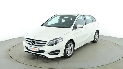 Gebraucht Mercedes B200 Urban 156 PS (114 kW) 2015 Weiß Van / Kleinbus