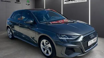 Grau Gebraucht 2024 Audi A3 S-Line Limousine | 27.480 € (Fairer Preis)