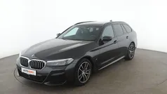 Grau Gebraucht 2022 BMW 530 M Sport Kombi | 40.620 € (Fairer Preis)