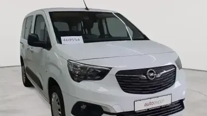 Gebraucht Opel Combo Life Edition 110 PS (80 kW) 2022 Jade weiß Van / Kleinbus