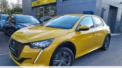 Andere farbe Gebraucht 2022 Peugeot e-208 Allure Kleinwagen | 17.480 € (Fairer Preis)