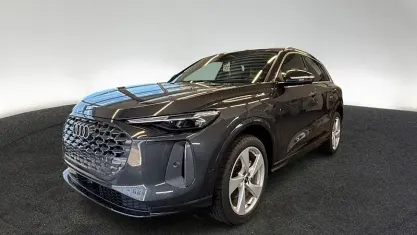 Neu Audi Q5 Ambiente 204 PS (150 kW) 2026 Grau SUV