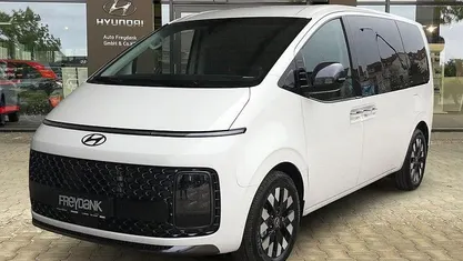 Gebraucht Hyundai Staria 224 PS (164 kW) 2025 Van / Kleinbus