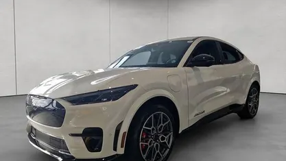 Weiß Neu 2025 Ford Mustang Mach-E GT SUV | 59.990 € (Guter Preis)