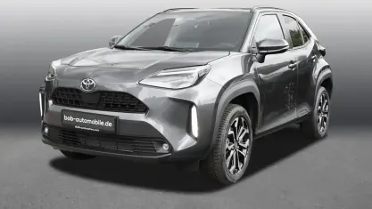Gebraucht Toyota Yaris Plus 130 PS (95 kW) 2025 Grau Kleinwagen