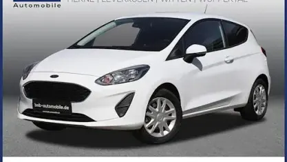 Używany Ford Fiesta Trend 71 KM (52 kW) 2018 Biały Hatchback