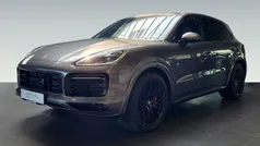 Quarzitgraumetallic Gebraucht 2021 Porsche Cayenne GTS SUV | 87.900 € (Guter Preis)