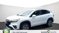 Cool white pearl met Gebraucht 2024 Suzuki SX4 S-Cross SUV | 27.790 € (Fairer Preis)