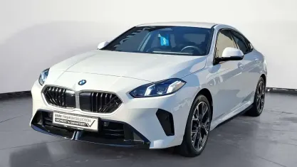Gebraucht BMW 220 M Sport 170 PS (125 kW) 2025 Weiß Coupé