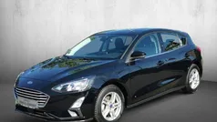 Obsidianschwarz metallic Gebraucht 2021 Ford Focus Cool & Connect Limousine | 17.990 € (Guter Preis)