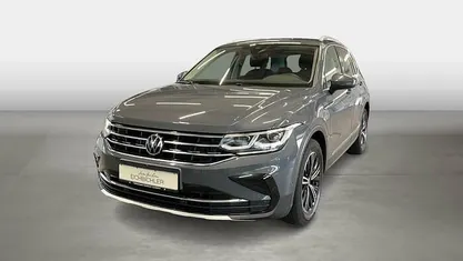 Grau Gebraucht 2021 VW Tiguan Elegance SUV | 30.730 € (Fairer Preis)