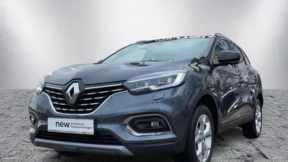 Grau Gebraucht 2020 Renault Kadjar Bose Edition SUV | 17.980 € (Fairer Preis)