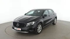 Schwarz Gebraucht 2016 Mercedes GLA180 SUV | 15.790 € (Fairer Preis)