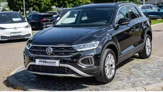 Gebraucht 2025 VW T-Roc Life SUV | 29.285 € (Superpreis)