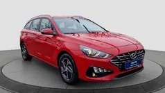 Rot Gebraucht 2021 Hyundai i30 Trend Kombi | 17.480 € (Fairer Preis)