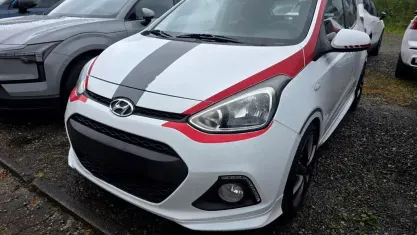 Używany Hyundai i10 Sport 87 KM (63 kW) 2015 Biały Hatchback
