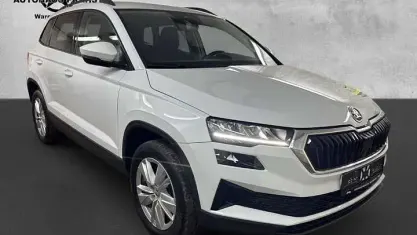 Gebraucht Skoda Karoq 150 PS (110 kW) 2023 Moonweiss metallic (metallic) SUV