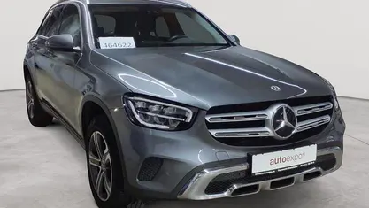 Selenitgrau metallic Gebraucht 2022 Mercedes GLC300e SUV | 32.990 € (Guter Preis)