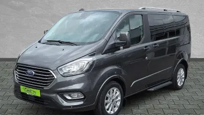 Gebraucht Ford Tourneo 185 PS (136 kW) 2021 Magneticgrau (metallic) Van / Kleinbus