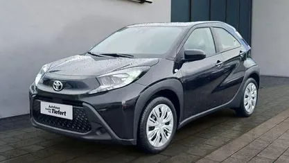 Schwarz Neu 2025 Toyota Aygo X X-play SUV | 18.500 € (Fairer Preis)