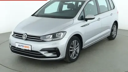 Gebraucht VW Touran Comfortline 150 PS (110 kW) 2020 Grau Van / Kleinbus