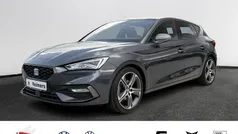 Grau Gebraucht 2022 Seat Leon FR Limousine | 24.119 € (Fairer Preis)