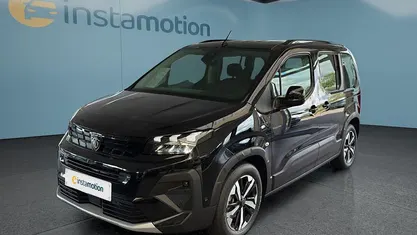 Schwarz Neu 2025 Peugeot e-Rifter GT Van / Kleinbus | 35.649 € (Fairer Preis)