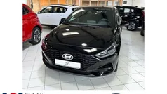 Schwarz Neu 2024 Hyundai i30 Advantage Limousine | 22.900 € (Fairer Preis)