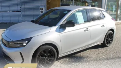 Gebraucht Opel Corsa 101 PS (74 kW) 2025 Silber Kleinwagen