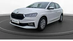 Candyweiss Gebraucht 2025 Skoda Fabia Tour Limousine | 17.390 € (Guter Preis)