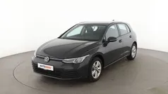 Grau Gebraucht 2022 VW Golf VIII Life Limousine | 23.320 € (Fairer Preis)