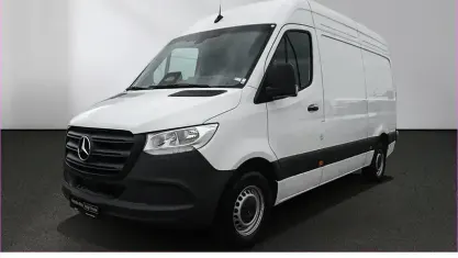Gebraucht Mercedes Sprinter 170 PS (125 kW) 2025 Weiß Van