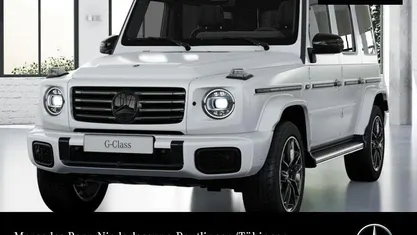 Weiß Gebraucht 2024 Mercedes G500 Night SUV | 176.890 €