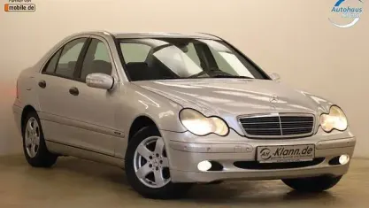 Gebraucht Mercedes C200 Classic 163 PS (119 kW) 2003 Silber Limousine