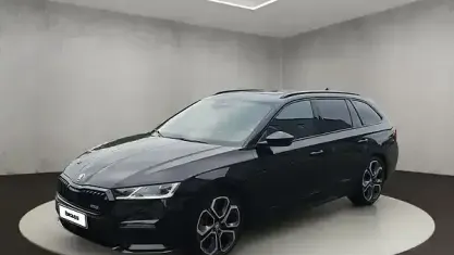 Gebraucht Skoda Octavia RS 245 PS (180 kW) 2023 Blackmagic perleffekt Kombi