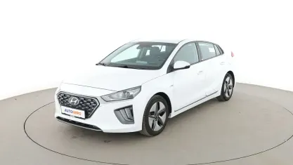 Gebraucht Hyundai Ioniq Trend 141 PS (103 kW) 2021 Weiß Kleinwagen