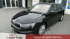 Gebraucht 2024 Skoda Octavia Selection Kombi | 33.890 € (Fairer Preis)