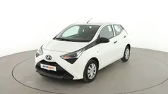 Weiß Gebraucht 2018 Toyota Aygo Kleinwagen | 9.430 € (Fairer Preis)