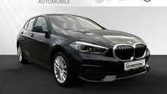 Schwarz uni Gebraucht 2022 BMW 118 Sport Line Kleinwagen | 21.222 € (Guter Preis)
