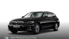 Schwarz Gebraucht 2022 BMW 320 Luxury Line Kombi | 34.798 € (Fairer Preis)