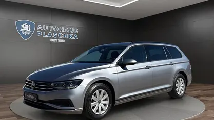 Gebraucht VW Passat Basis 150 PS (110 kW) 2022 Pyritsilber Kombi
