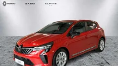 Rot Gebraucht 2024 Renault Clio V Evolution Limousine | 17.980 € (Fairer Preis)