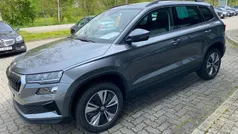 Graphite grau metallic (metallic) Gebraucht 2022 Skoda Karoq Style SUV | 28.499 € (Fairer Preis)