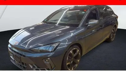 Grau Gebraucht 2025 Cupra Leon Kombi | 32.985 € (Fairer Preis)